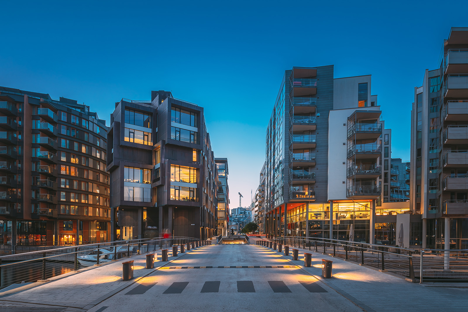 shutterstock_1665440758_akerbrygge-edit